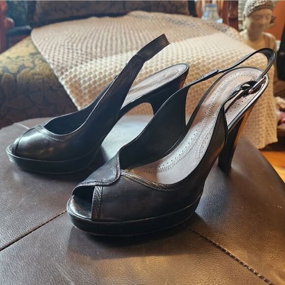 BCBG "Tisa" Black Open Toe Slingbacks 100% leather size 7.5 - Picture 3 of 8